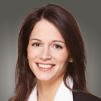 Professional headshot of Émilie Paquet, FSA​