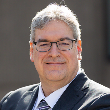 Professional headshot of Serge Lessard, Lawyer, FIN. PL., FLMI